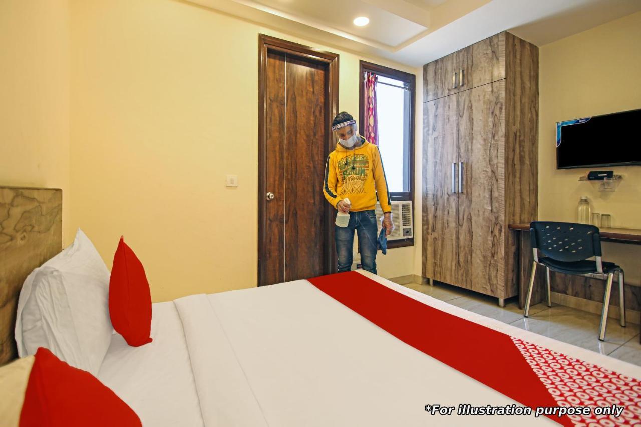 Oyo Flagship Sai Satyam Lodge Pune Eksteriør bilde